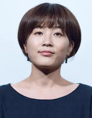 لی یون جونگ